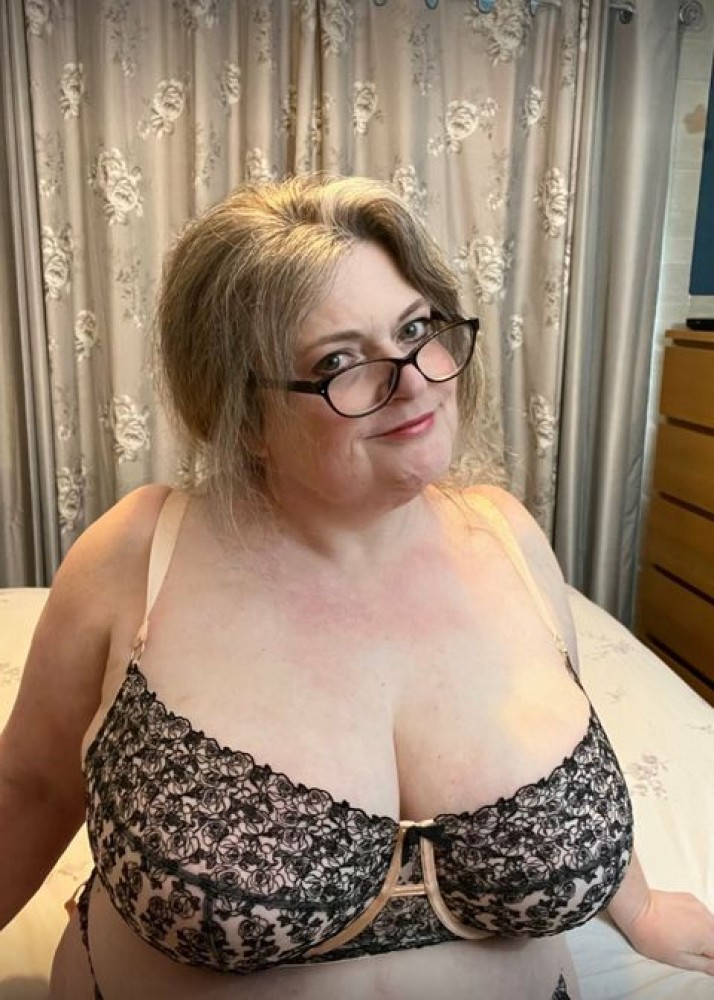 Индивидуалка Нина фото № 2 в городе Петродворец