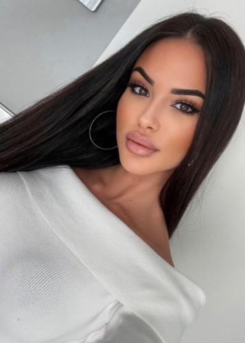 Вероника, Г. Петродворец