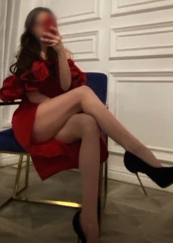 Яна, Г. Петродворец